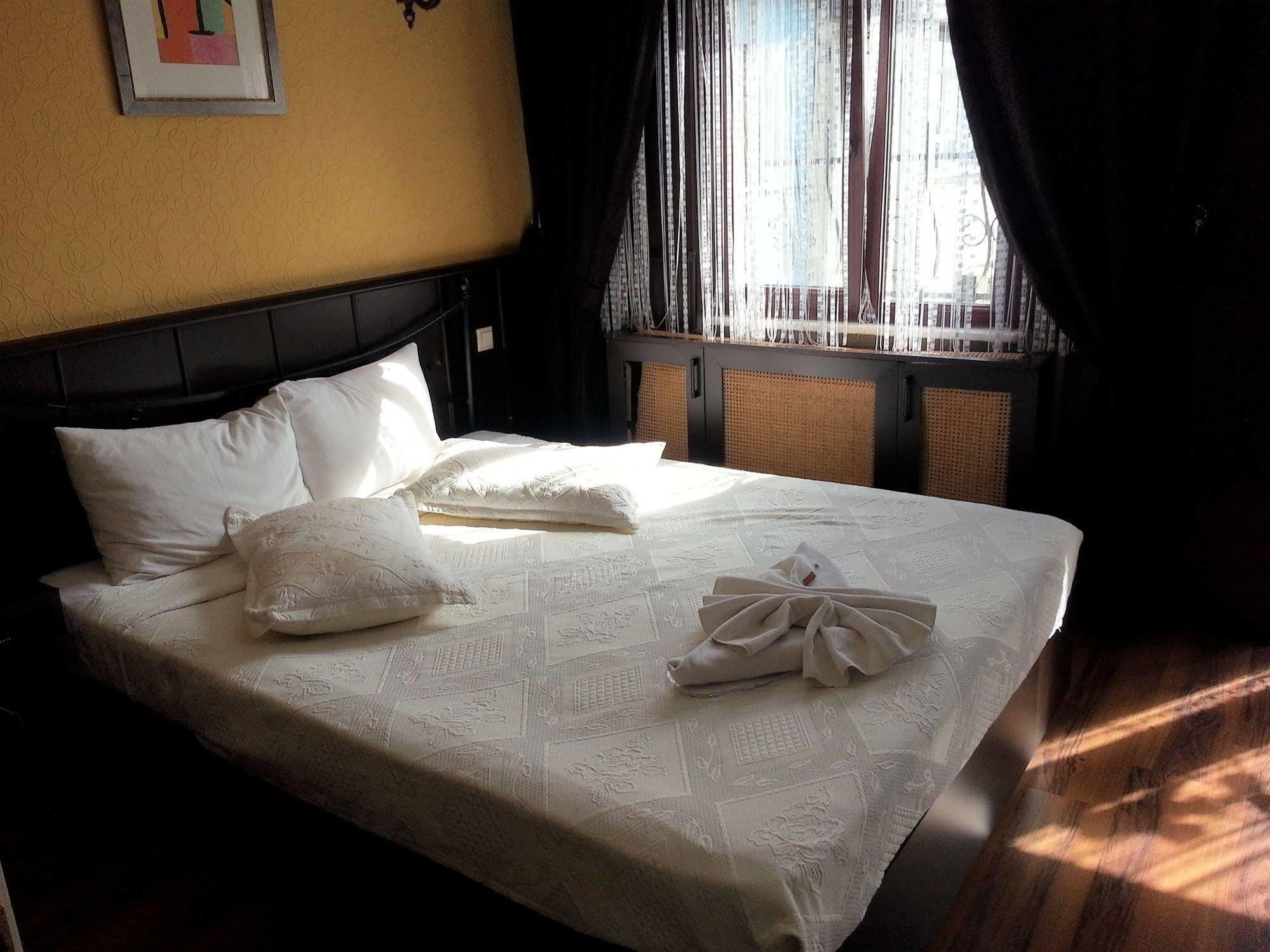 Arasta Hotel Provincia di Provincia di Istanbul Esterno foto