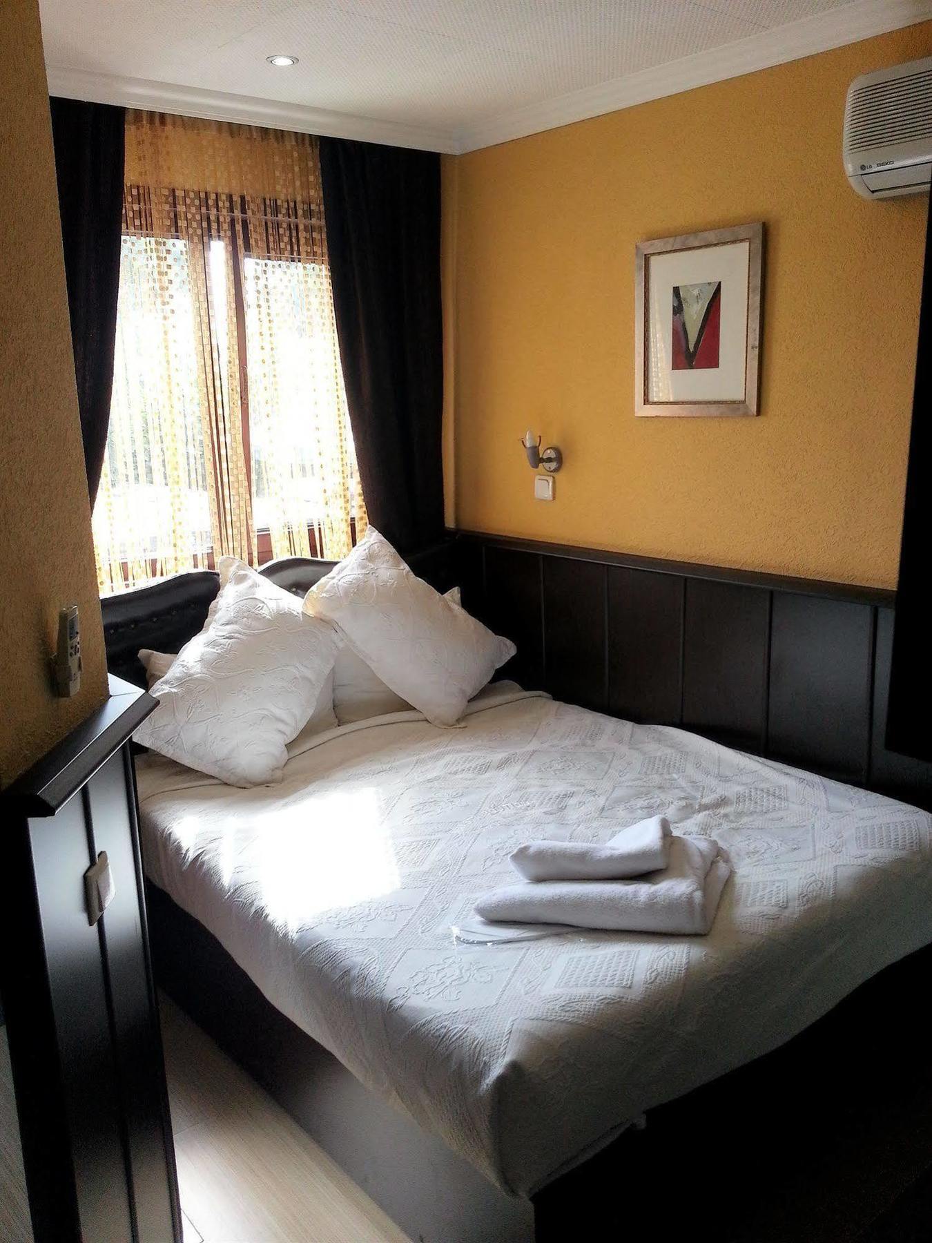 Arasta Hotel Provincia di Provincia di Istanbul Esterno foto